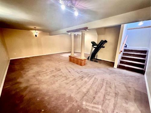 1202 2 Avenue, Wainwright, AB - Indoor