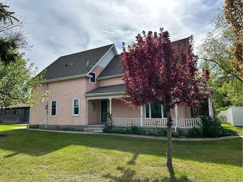 1202 2 Avenue, Wainwright, AB - Outdoor With Deck Patio Veranda