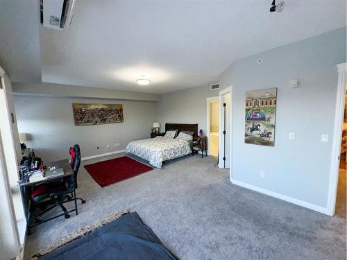 415-4102 69 Avenue, Lloydminster, AB - Indoor Photo Showing Bedroom