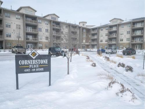 415-4102 69 Avenue, Lloydminster, AB - Outdoor With Balcony With Facade