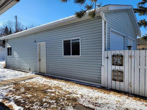 4710 51 Street, Kitscoty, AB - Outdoor With Exterior