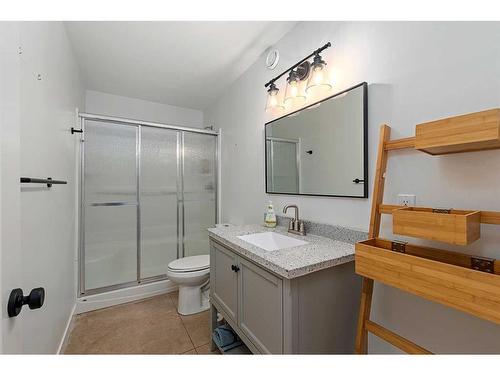 520073 Range Road 10, Sandy Beach, AB - Indoor Photo Showing Bathroom