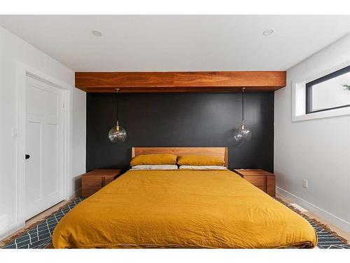520073 Range Road 10, Sandy Beach, AB - Indoor Photo Showing Bedroom