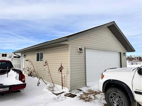 1137 24 Street, Wainwright, AB - Outdoor With Exterior