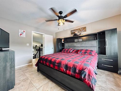 4719 14 Street, Lloydminster, SK - Indoor Photo Showing Bedroom