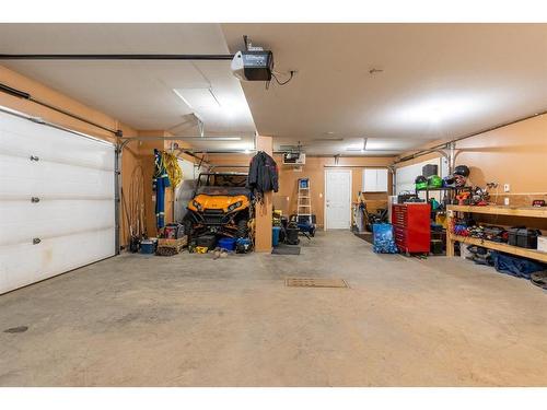 4719 14 Street, Lloydminster, SK - Indoor Photo Showing Garage