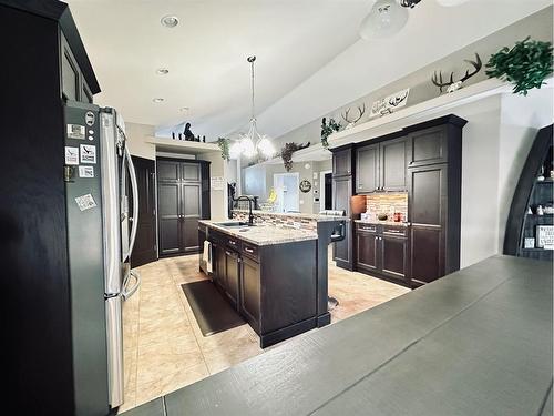 4719 14 Street, Lloydminster, SK - Indoor Photo Showing Kitchen