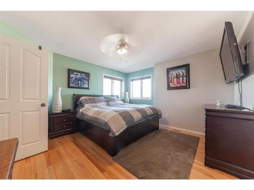 6811 39A Street, Lloydminster, AB - Indoor Photo Showing Bedroom