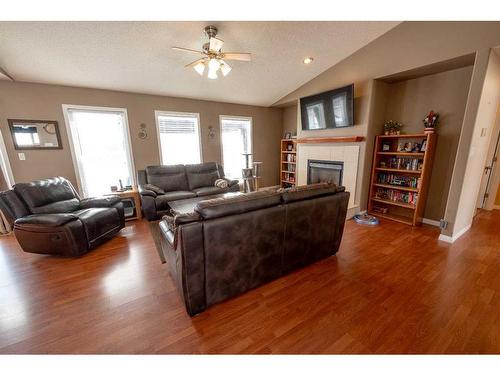 60055 Twp Rd 444, Rural Wainwright No. 61, M.D. Of, AB - Indoor Photo Showing Living Room With Fireplace