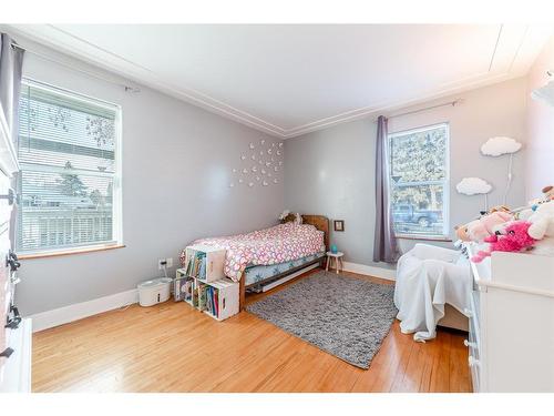 5227 50 Street, Lloydminster, AB - Indoor Photo Showing Bedroom