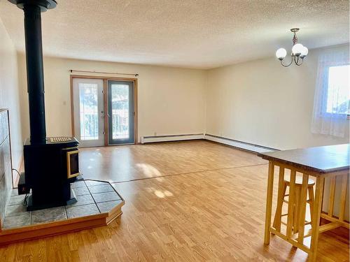 1114 4 Avenue, Wainwright, AB - Indoor Photo Showing Other Room