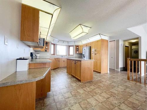 444064 Rng Rd 50, Rural Wainwright No. 61, M.D. Of, AB - Indoor Photo Showing Kitchen