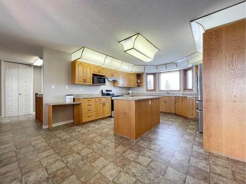 444064 Rng Rd 50, Rural Wainwright No. 61, M.D. Of, AB - Indoor Photo Showing Kitchen