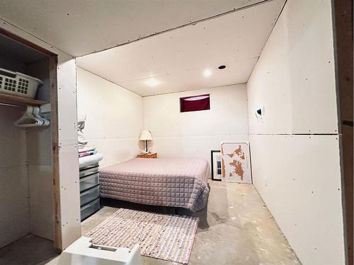 3205 53 Avenue, Lloydminster, AB - Indoor Photo Showing Bedroom