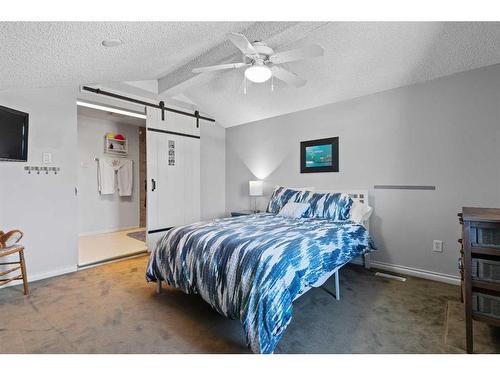 2902 58 Avenue, Lloydminster, AB - Indoor Photo Showing Bedroom
