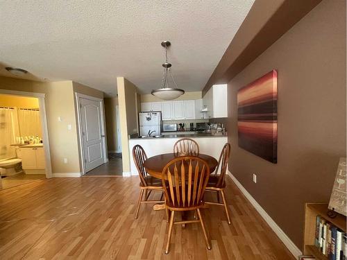 105 A-5101 18 Street, Lloydminster, AB - Indoor Photo Showing Dining Room