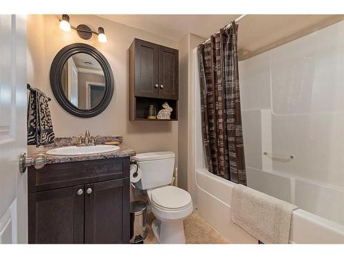 7004 39 Street, Lloydminster, AB - Indoor Photo Showing Bathroom