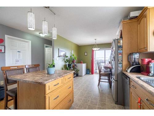2309 51 Avenue, Lloydminster, AB - Indoor Photo Showing Other Room