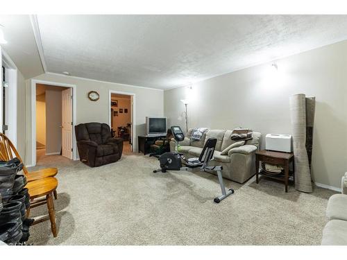 402 2Nd Street West, Maidstone, SK - Indoor Photo Showing Other Room