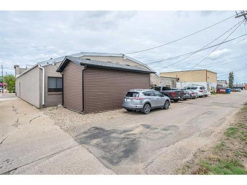 4901 49 Avenue, Lloydminster, SK 