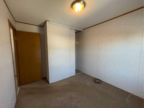 3 Coutts Street, Hughenden, AB - Indoor Photo Showing Other Room