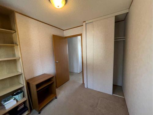 3 Coutts Street, Hughenden, AB - Indoor Photo Showing Other Room