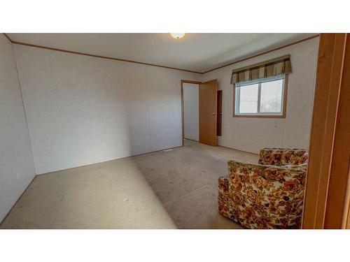 3 Coutts Street, Hughenden, AB - Indoor Photo Showing Other Room