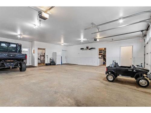 482047 Range Road 40, Rural Vermilion River, County Of, AB - Indoor Photo Showing Garage
