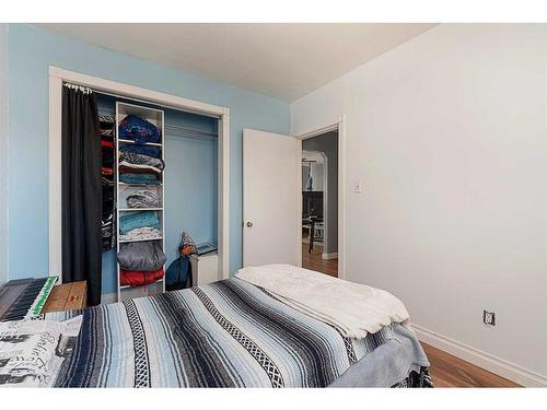 5116 54 Street, Lloydminster, AB - Indoor Photo Showing Bedroom