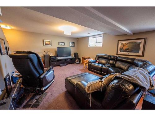 2902 9Th Avenue, Wainwright, AB - Indoor