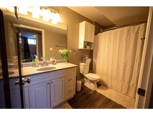 2902 9Th Avenue, Wainwright, AB - Indoor Photo Showing Bathroom