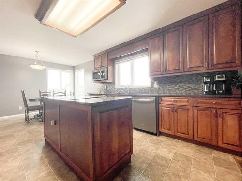 474024 Rr 63, Rural Vermilion River, County Of, AB - Indoor Photo Showing Kitchen