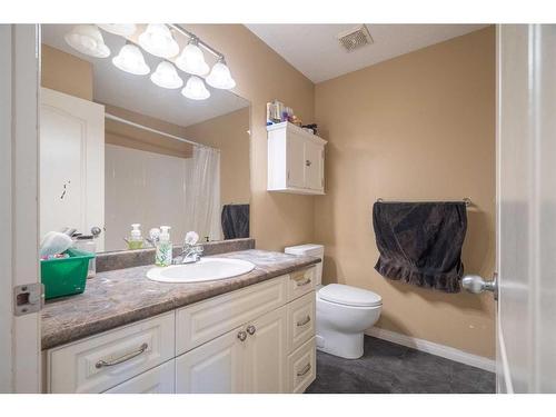 Pt Nw 16-49-2 W4, Rural Vermilion River, County Of, AB - Indoor Photo Showing Bathroom