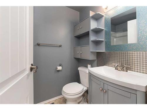 4905 53 Avenue, Kitscoty, AB - Indoor Photo Showing Bathroom
