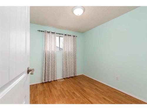 4905 53 Avenue, Kitscoty, AB - Indoor Photo Showing Other Room