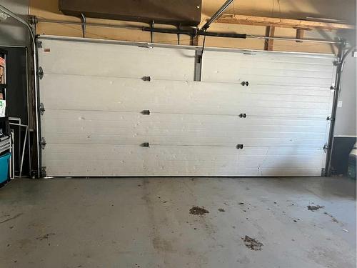 5205 29 Street North, Lloydminster, AB - Indoor Photo Showing Garage