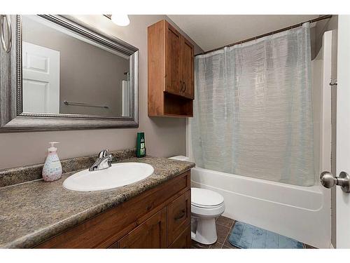 4731 13 Street, Lloydminster, SK - Indoor Photo Showing Bathroom