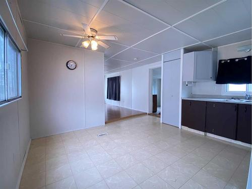 4709 50 Street, Kitscoty, AB - Indoor Photo Showing Other Room