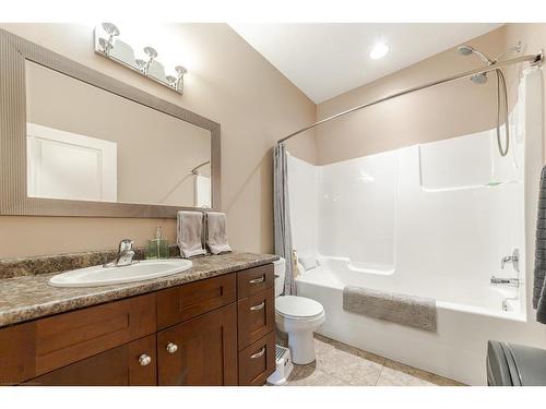 1307 47B Avenue, Lloydminster, SK - Indoor Photo Showing Bathroom