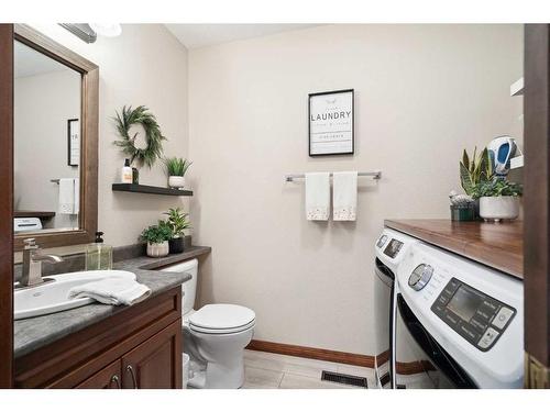 2 Morning Gold Estates, Rural Vermilion River, County Of, AB - Indoor Photo Showing Bathroom