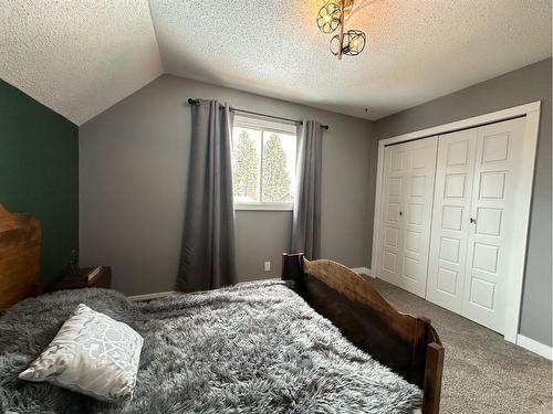 5808 51 Avenue, Vermilion, AB - Indoor Photo Showing Bedroom