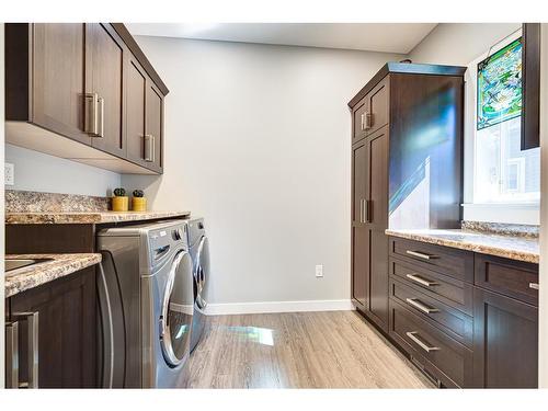 1501 59B Avenue, Lloydminster, AB - Indoor Photo Showing Laundry Room