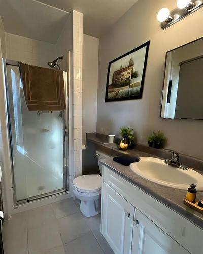 5803 49 Avenue, Killam, AB - Indoor Photo Showing Bathroom