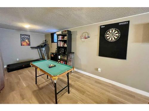 822 10 Street, Wainwright, AB - Indoor Photo Showing Other Room