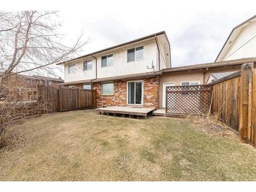2-3018 56 Avenue, Lloydminster, AB - Outdoor With Exterior