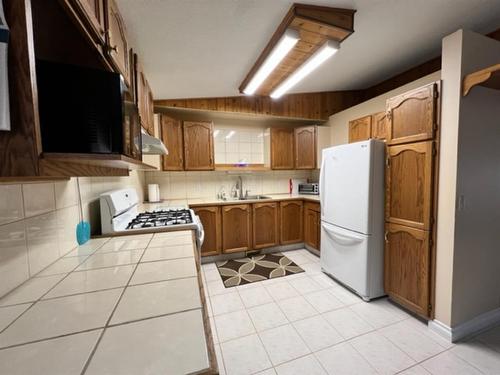 440027 Rng Rd 50A, Rural Wainwright No. 61, M.D. Of, AB - Indoor Photo Showing Kitchen