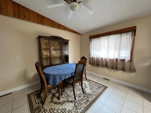 440027 Rng Rd 50A, Rural Wainwright No. 61, M.D. Of, AB - Indoor Photo Showing Dining Room