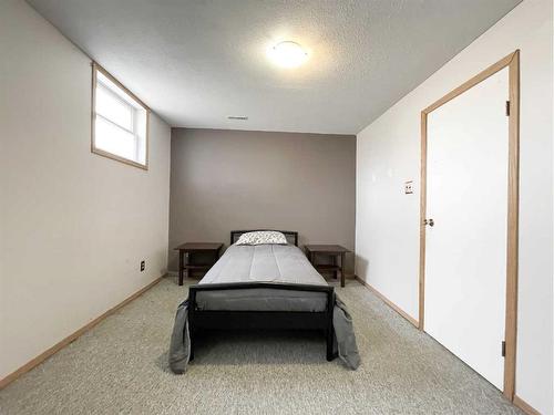 1107 2 Avenue, Wainwright, AB - Indoor Photo Showing Other Room