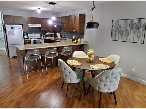 4833 50 Avenue, Vermilion, AB - Indoor Photo Showing Dining Room