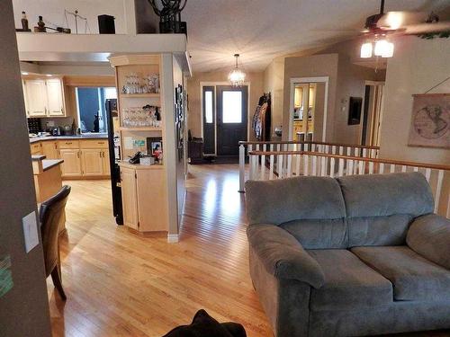 65074 Twn 494 Township, Rural Vermilion River, County Of, AB - Indoor Photo Showing Living Room